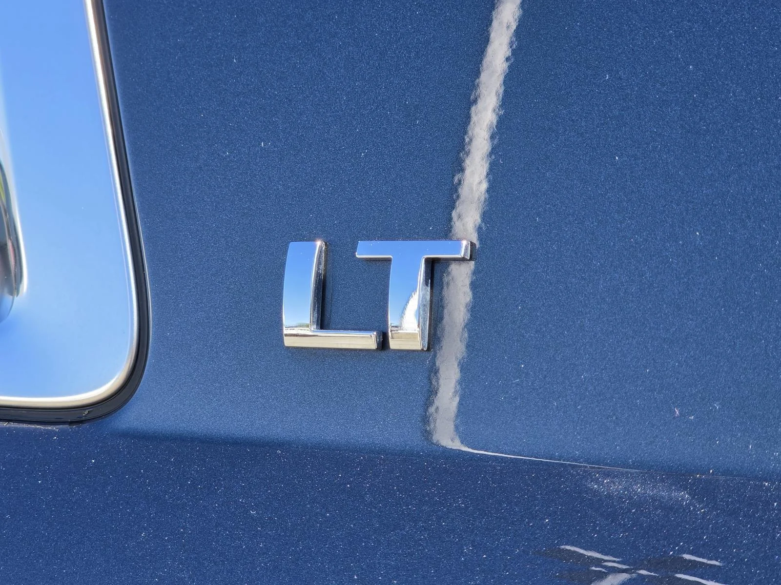Used 2020 Gray Chevrolet 2WD 4dr LT image 8