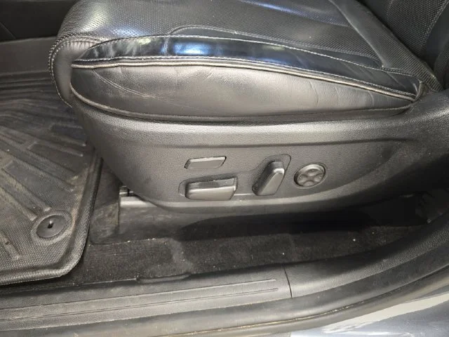 Used 2020 Steel / Graphite Hyundai Limited image 39