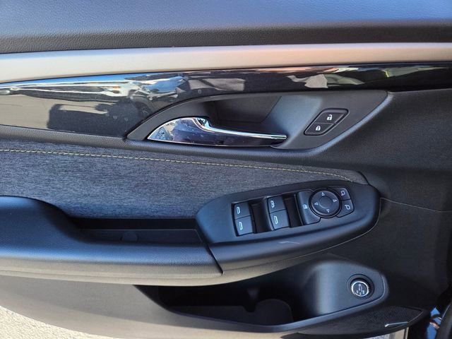 New 2026 Mosaic Black Metallic Chevrolet ACTIV image 9