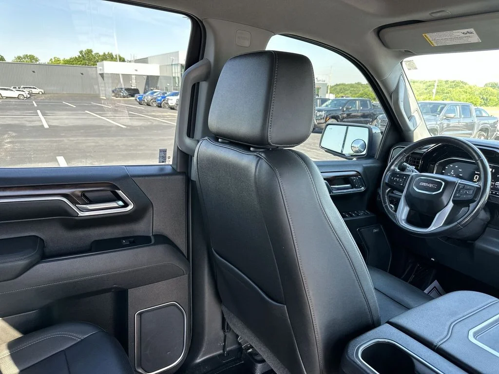 Used 2022 Blue GMC SLT image 15