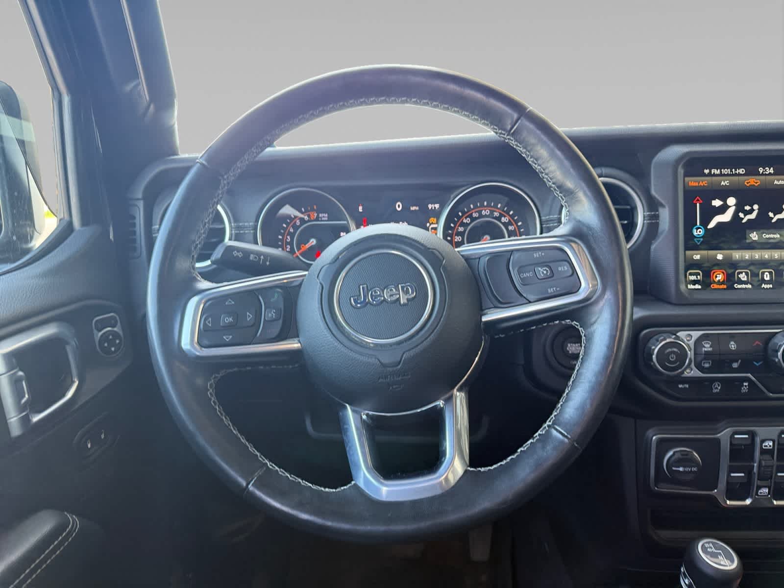 Used 2021 Black Clearcoat Jeep Overland image 13
