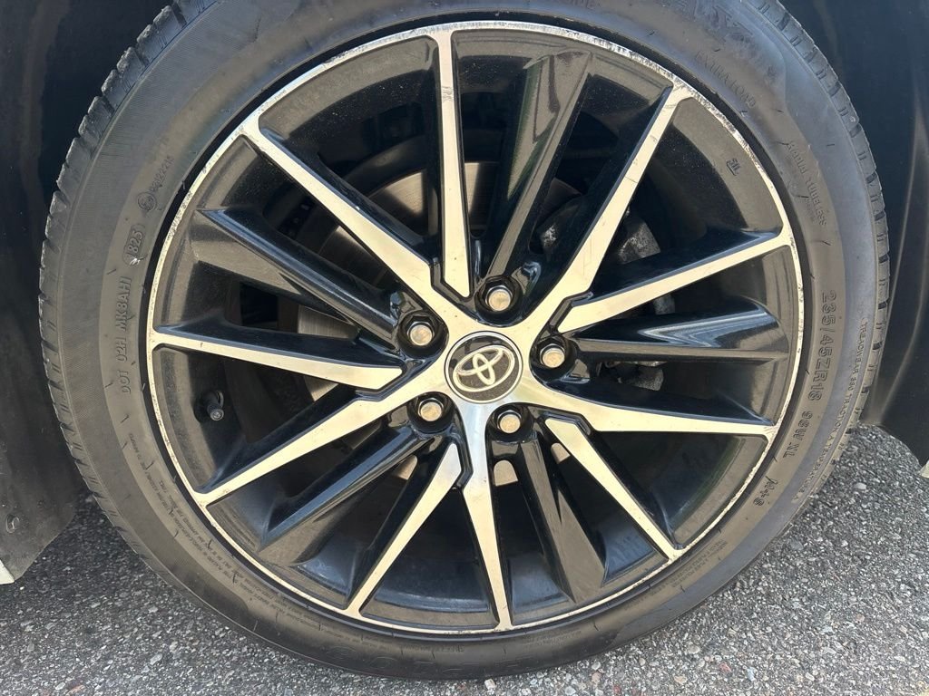 Used 2023 Ice Toyota SE image 12