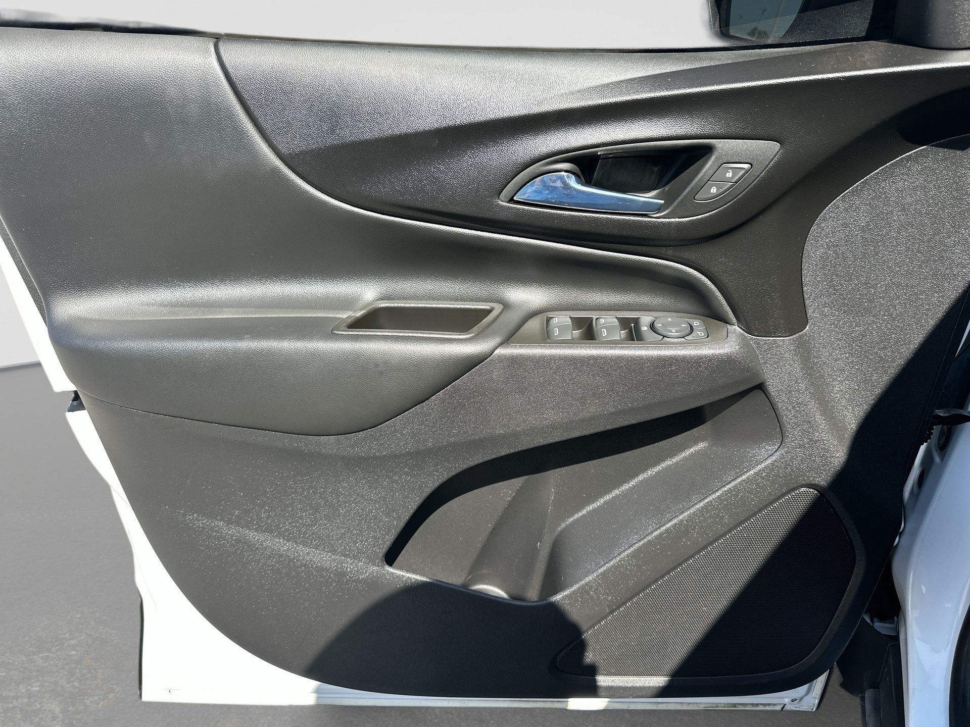 2023 Chevrolet Equinox LT - Photo 22