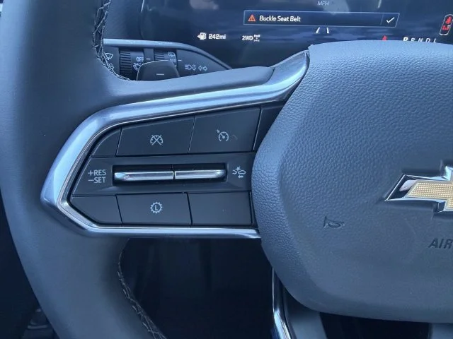 2027 Chevrolet Equinox LT - Photo 23