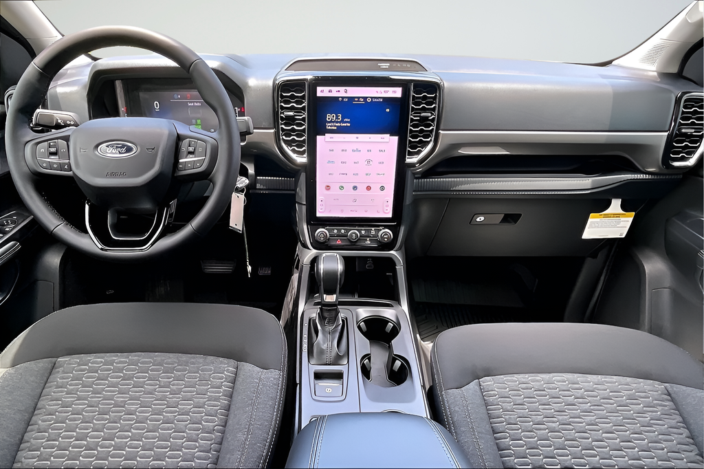 New 2026 Avalanche Ford XLT image 6