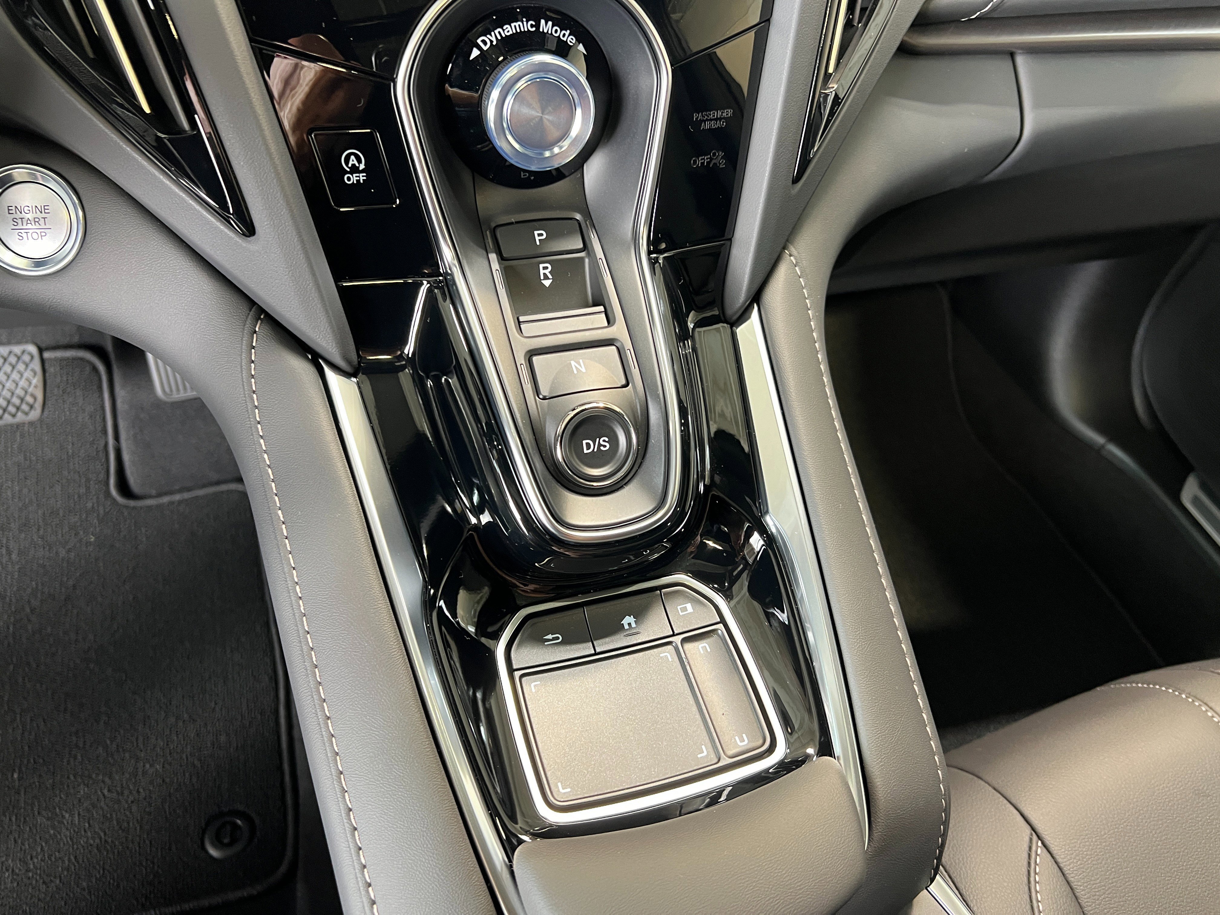 New 2026 Platinum White Pearl Acura  image 24