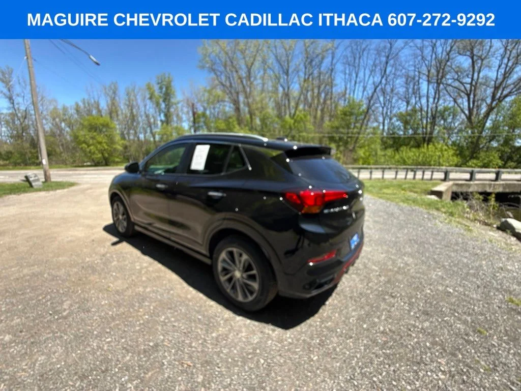 Used 2023 Black Buick Select image 5