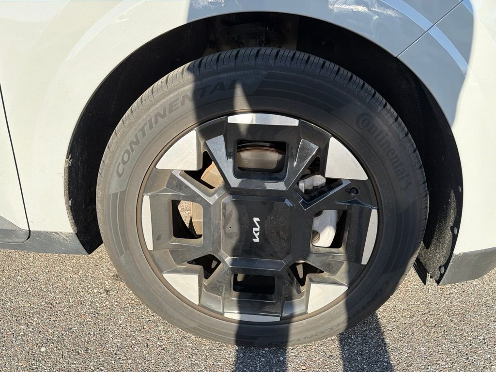 Certified Used 2025 Ceramic Silver Kia EX image 26