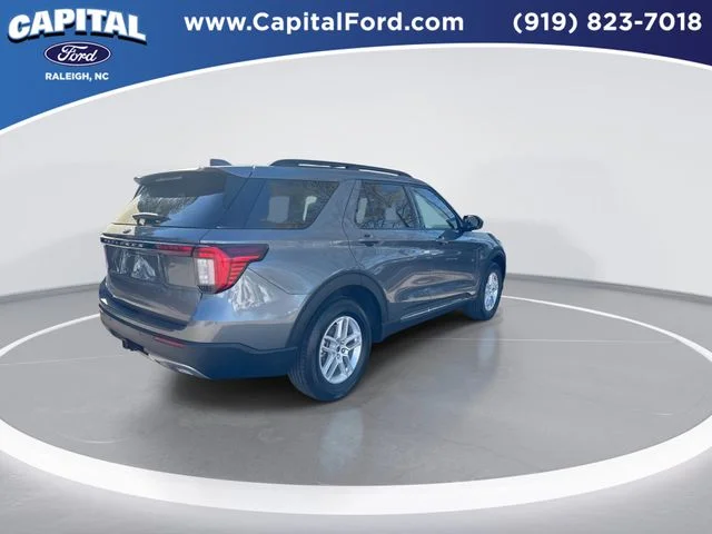 Used 2025 Gray Ford Active image 8