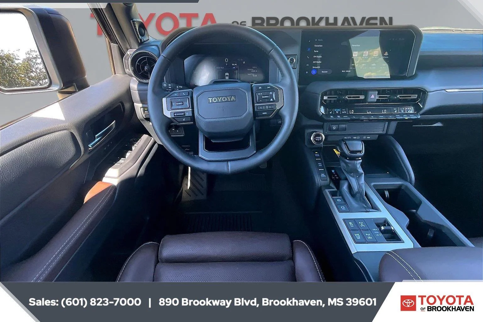 Used 2025 Black Toyota Base image 5