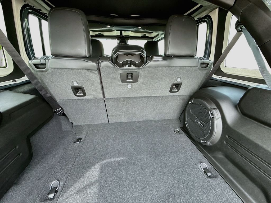 New 2026 Anvil Clearcoat Jeep Rewind image 28