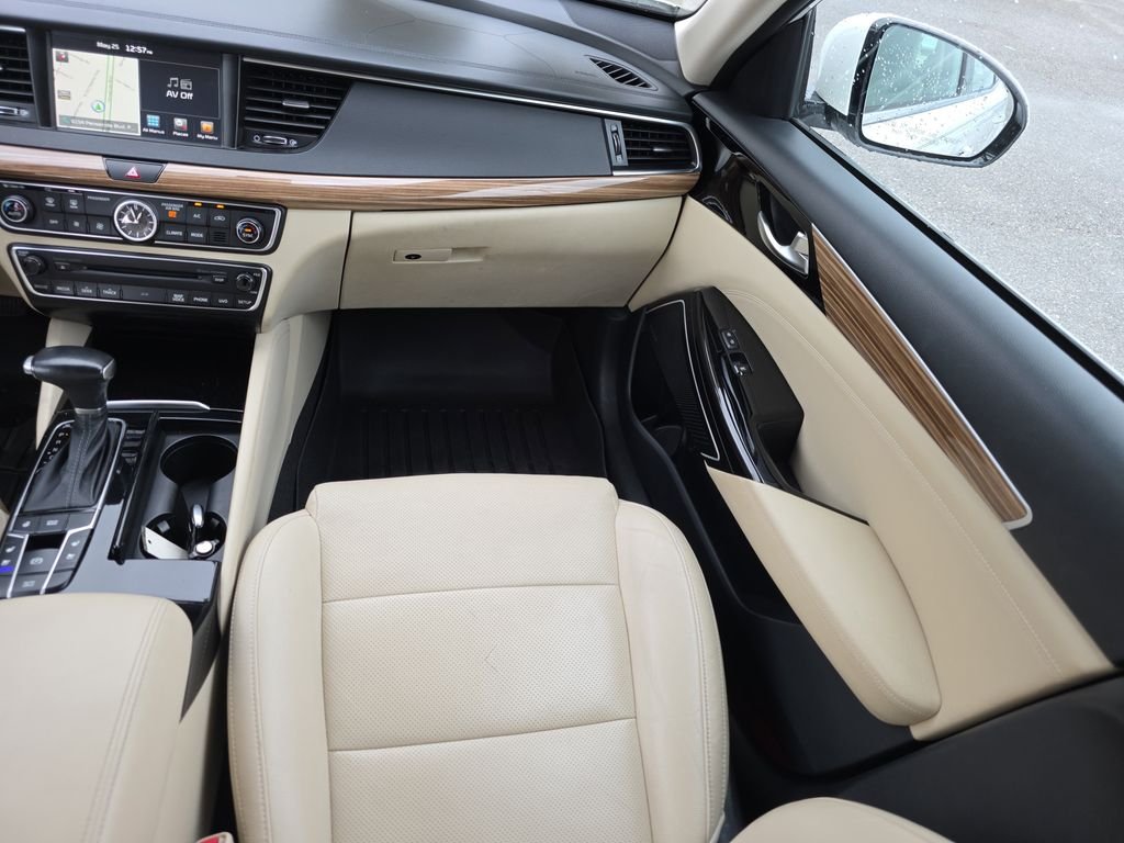 2018 Kia Cadenza Technology - Photo 17