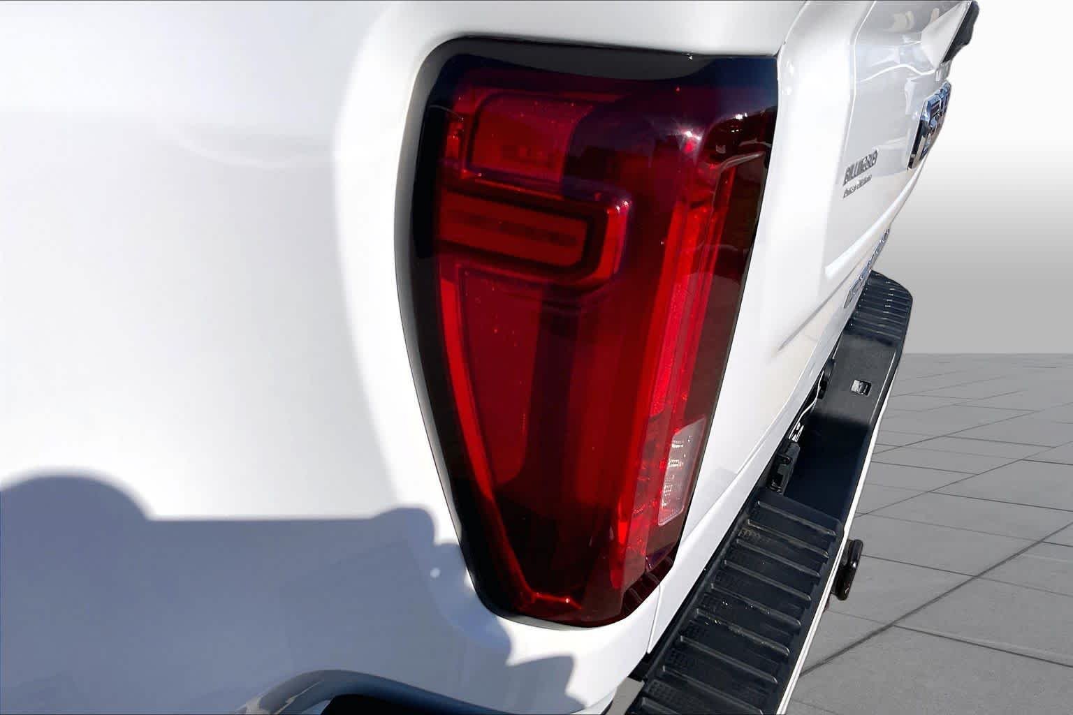 Used 2021 Summit White GMC Denali image 28