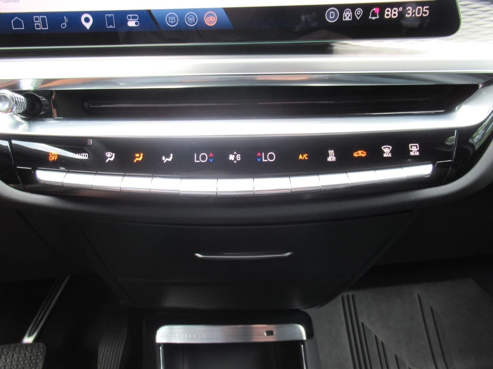 Used 2025 Red Cadillac Luxury image 29
