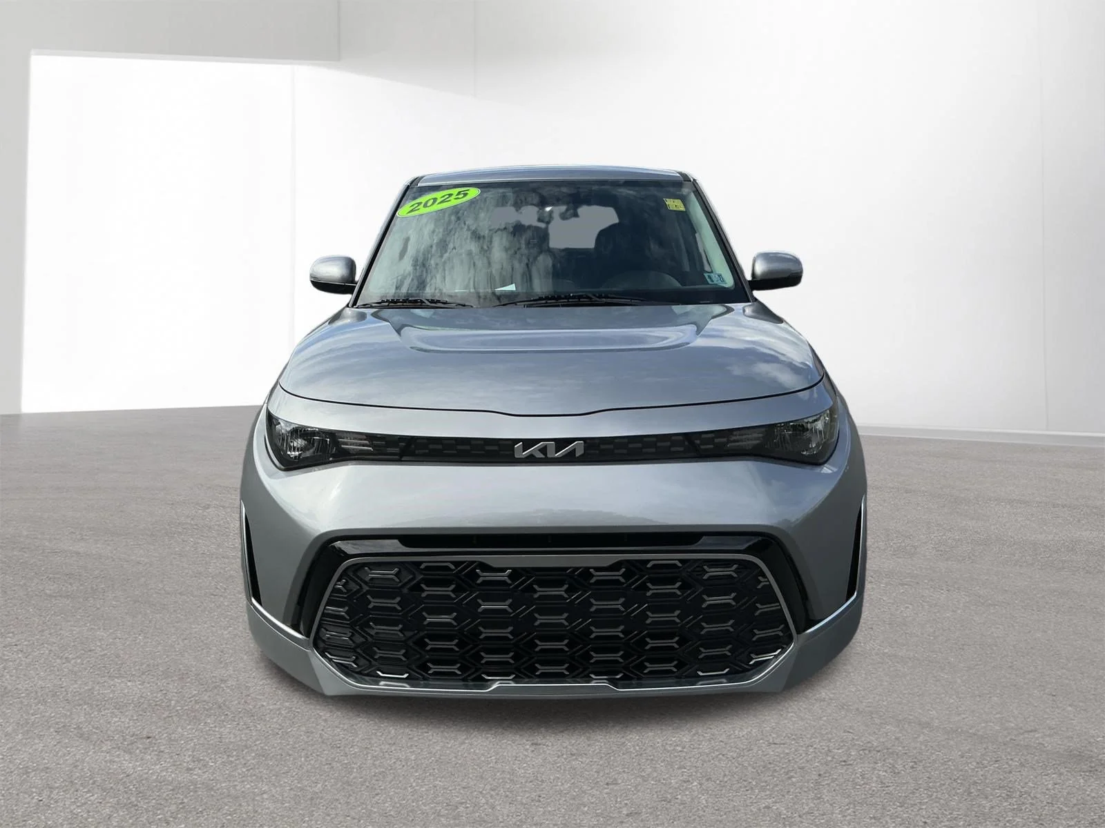 Used 2025 Steel Gray Kia GT-Line image 8