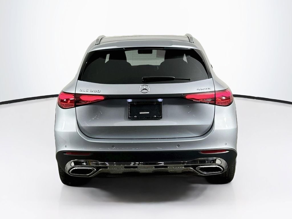 New 2027 Cirrus Silver Metallic Mercedes-Benz GLC 300 image 5