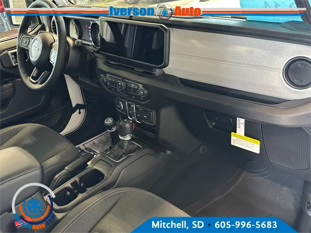 New 2026 Bright White Clearcoat Jeep Sport S image 32
