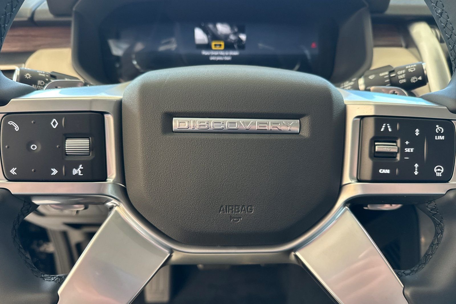 2026 Land Rover Discovery Dynamic SE - Photo 27