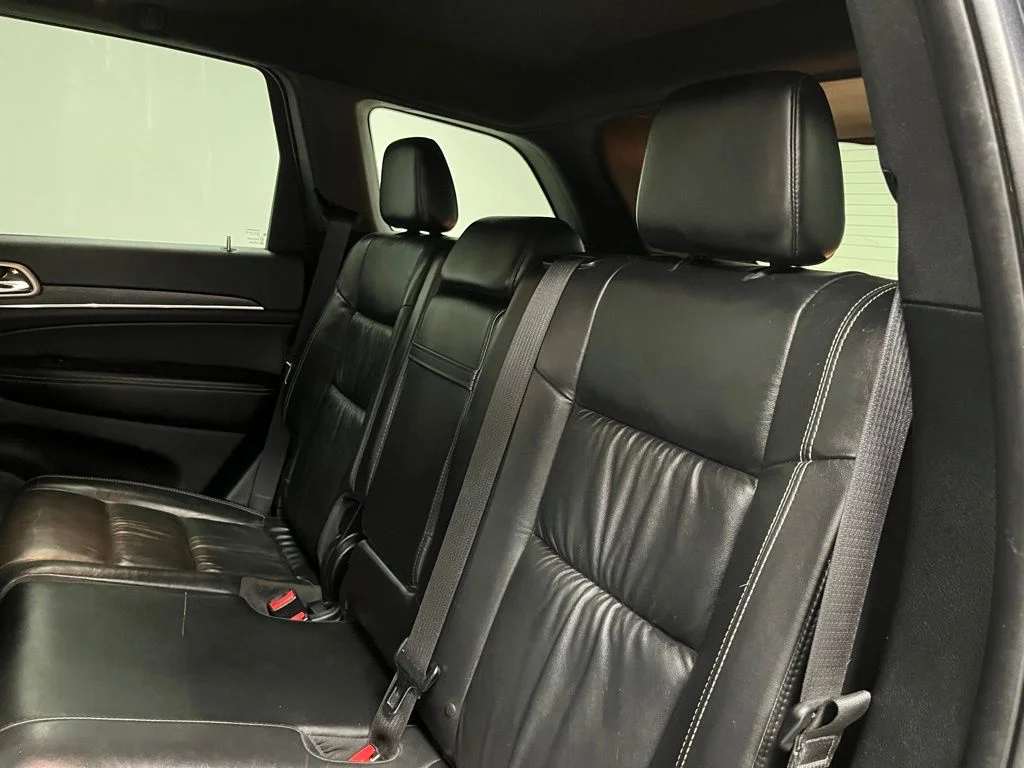 Used 2016 Gray Jeep Limited image 47