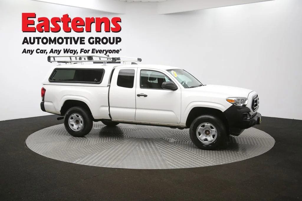 Used 2021 White Toyota SR image 43
