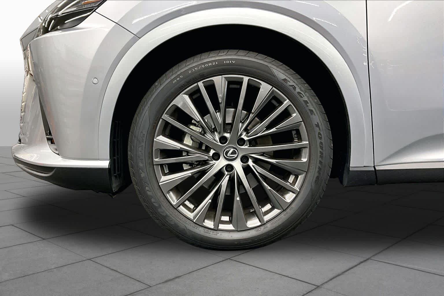 Certified Used 2023 Iridium Lexus Luxury image 11