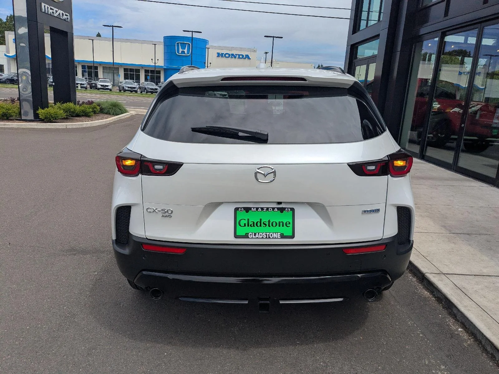 New 2026 48K WIND CHILL PEARL Mazda Premium AWD image 5