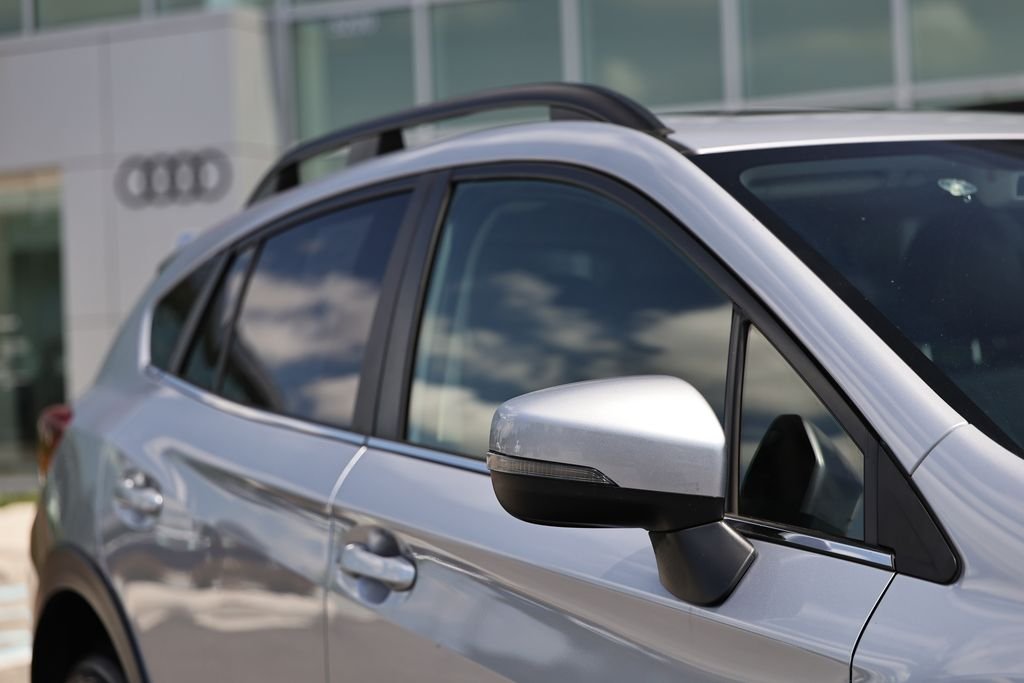 Used 2023 Ice Silver Metallic Subaru Limited image 3