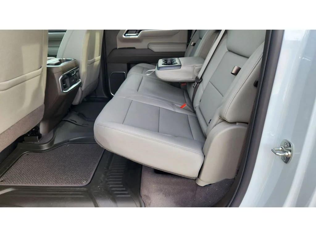 2026 GMC Sierra 1500 SLT - Photo 13