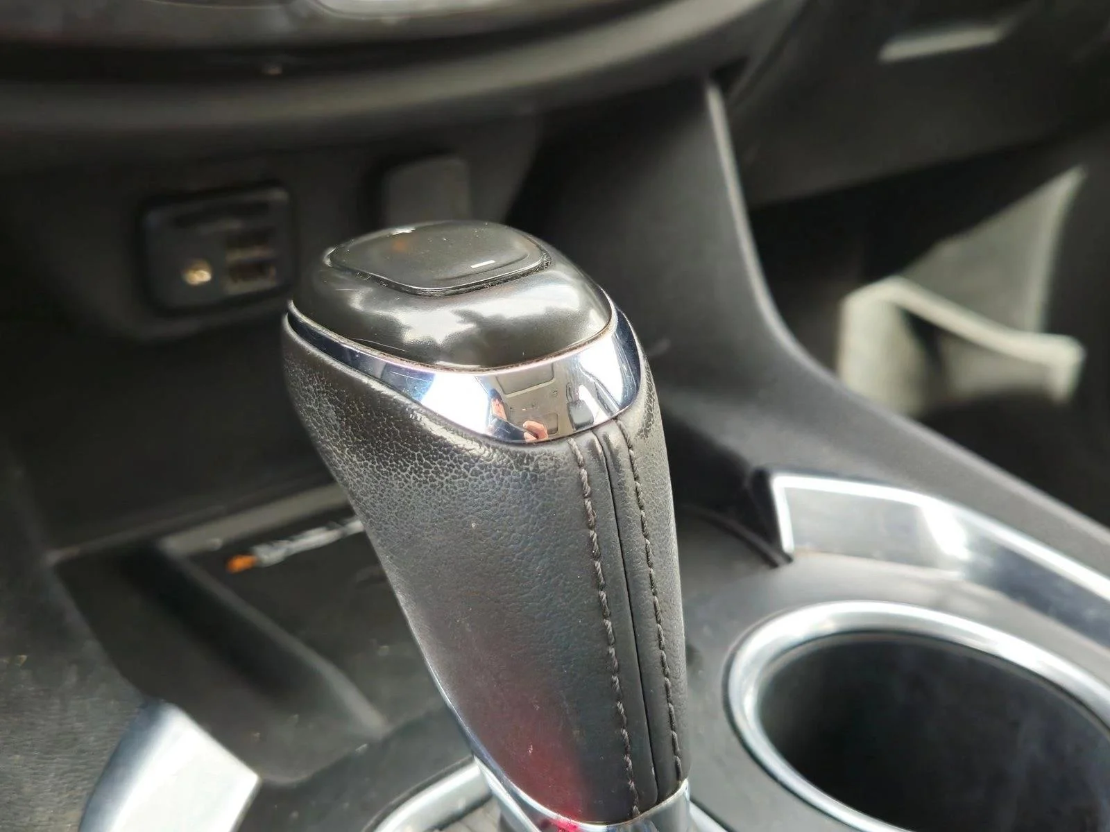 Used 2020 Summit White Chevrolet Premier image 14