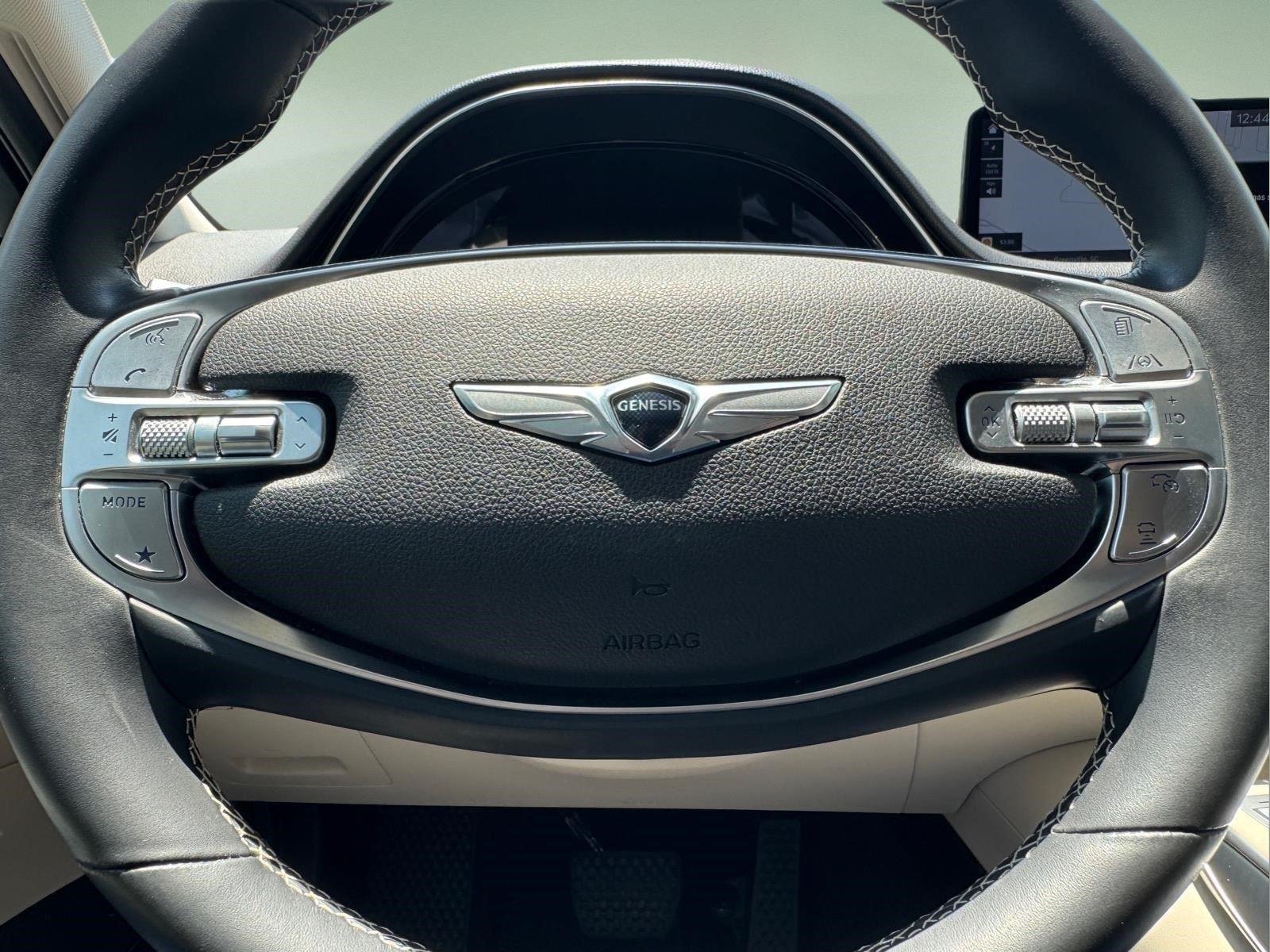 2024 GENESIS GV70 Standard - Photo 20