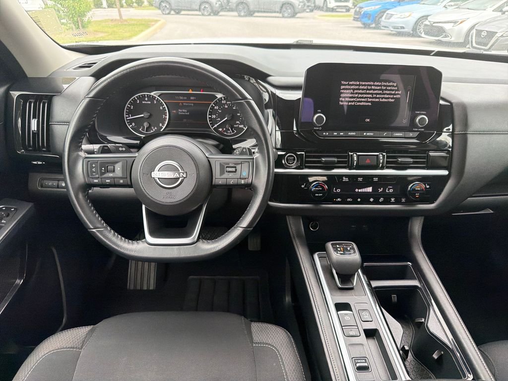 Used 2024 Silver Nissan SV image 31