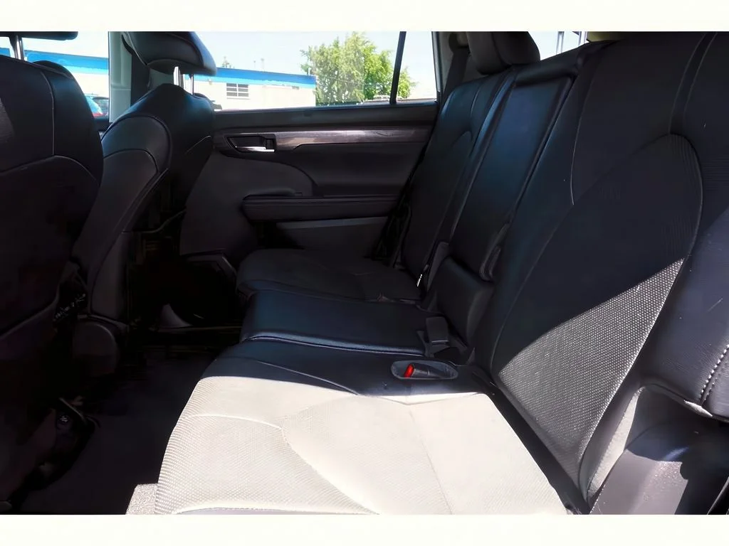 2022 Toyota Highlander Limited - Photo 32