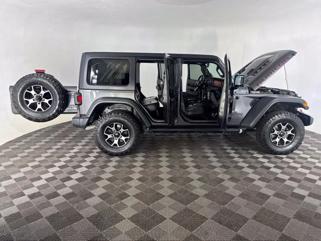 Used 2018 Gray Jeep Unlimited Rubicon image 18