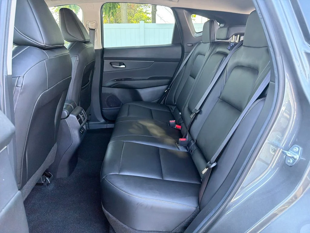Used 2025 Gray Nissan SV image 25
