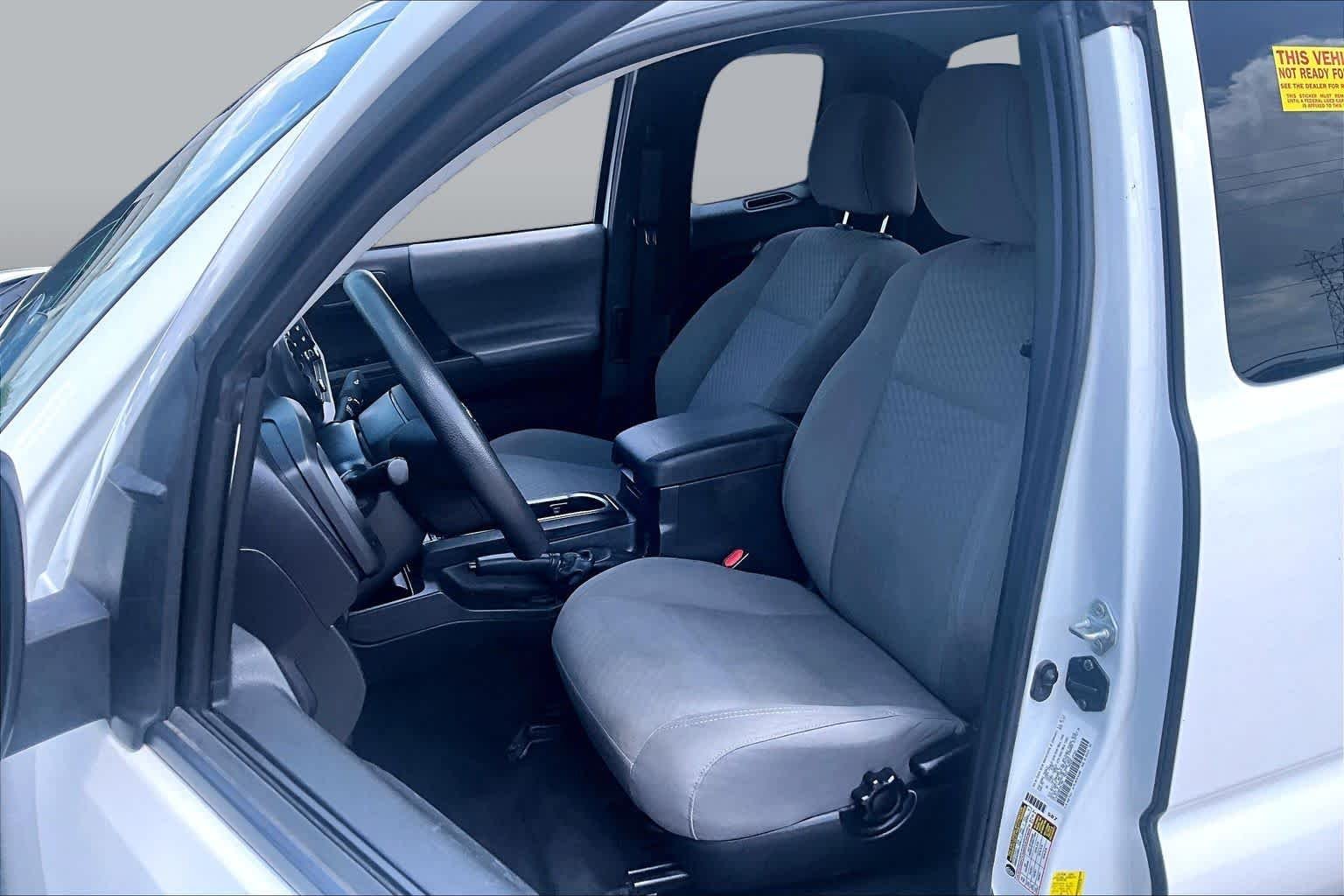 Used 2022 White Toyota SR image 8