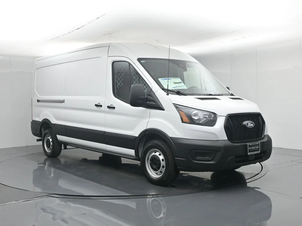 New 2026 Oxford White Ford Base image 55