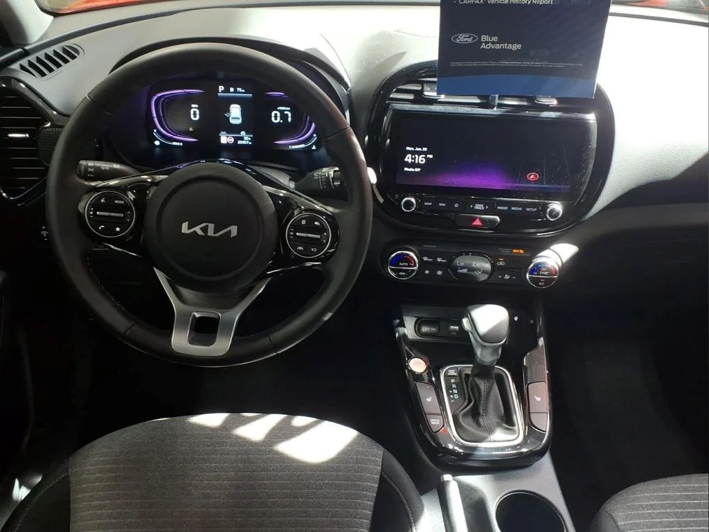 Used 2025 Red Kia EX image 7
