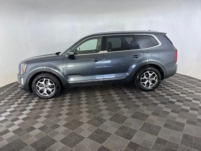 Used 2020 Gray Kia EX image 10