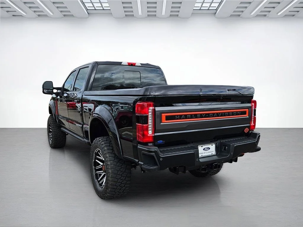 New 2026 Agate Black Metallic Ford F-250® Lariat® image 7
