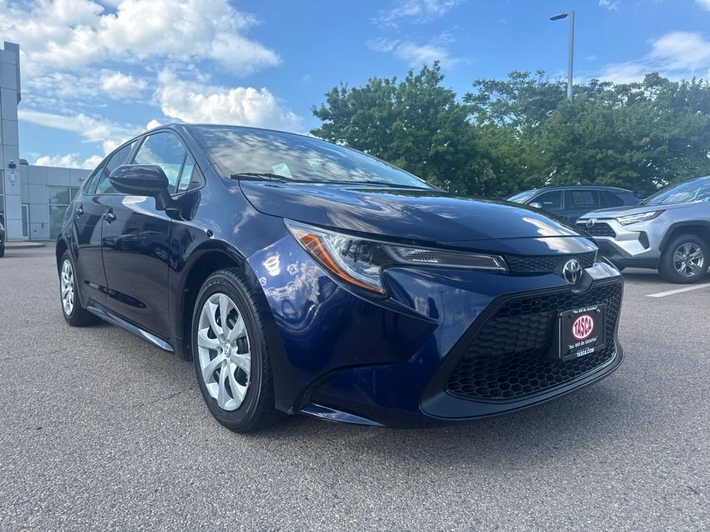 Used 2021  Toyota LE image 11