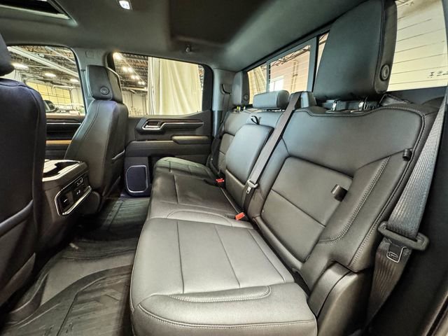 2026 GMC Sierra 1500 SLT - Photo 18