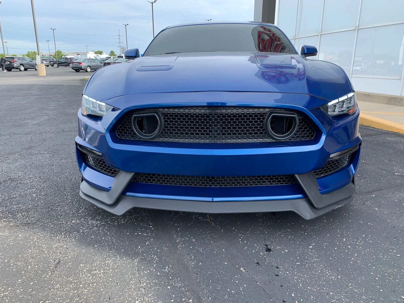 Used 2018 Blue Ford GT Premium image 6