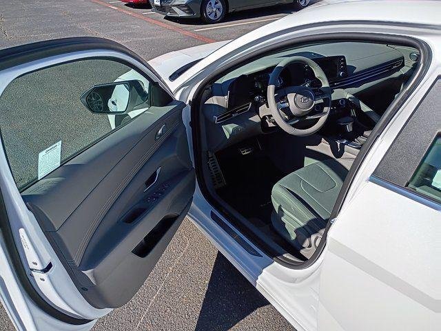 2026 Hyundai Elantra SEL - Photo 28
