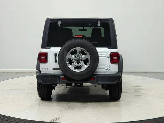Used 2021 White Jeep Unlimited Sport image 7