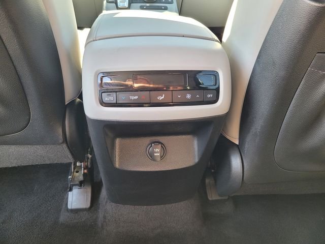 Used 2024 White Hyundai SEL image 17