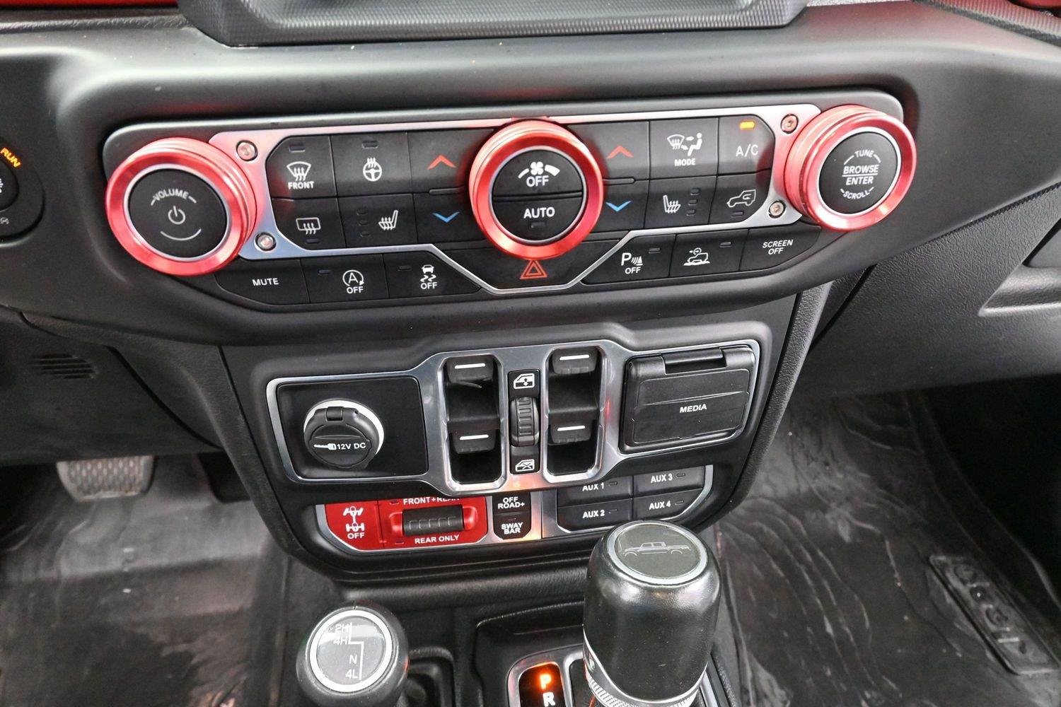 Used 2021 Bright White Clearcoat Jeep Rubicon image 22