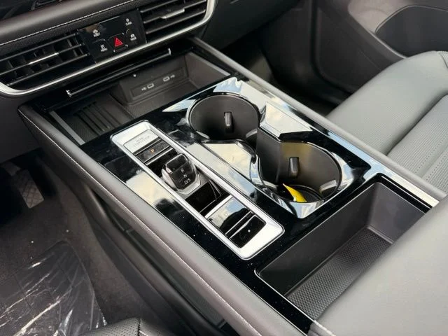New 2026 Opal White Pearl Volkswagen 2.0T SEL image 13