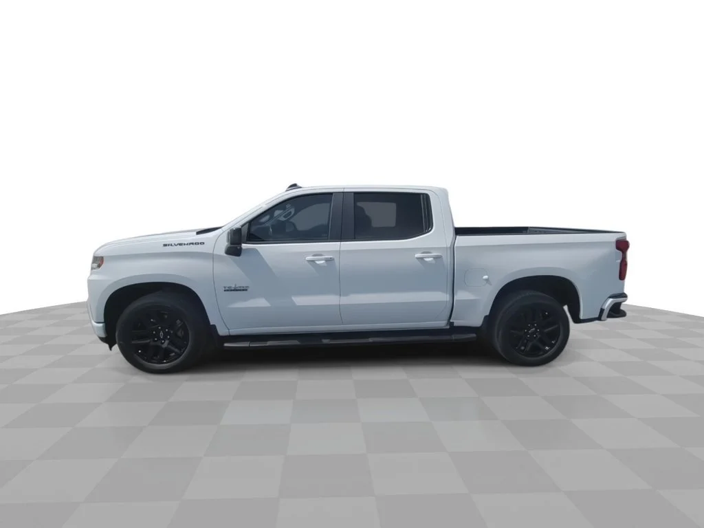 Certified Used 2021 SUMMIT WHITE Chevrolet RST image 5