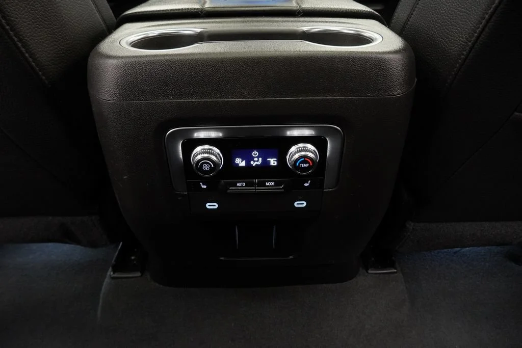 Used 2021 SATIN STEEL METALLIC GMC Denali image 17