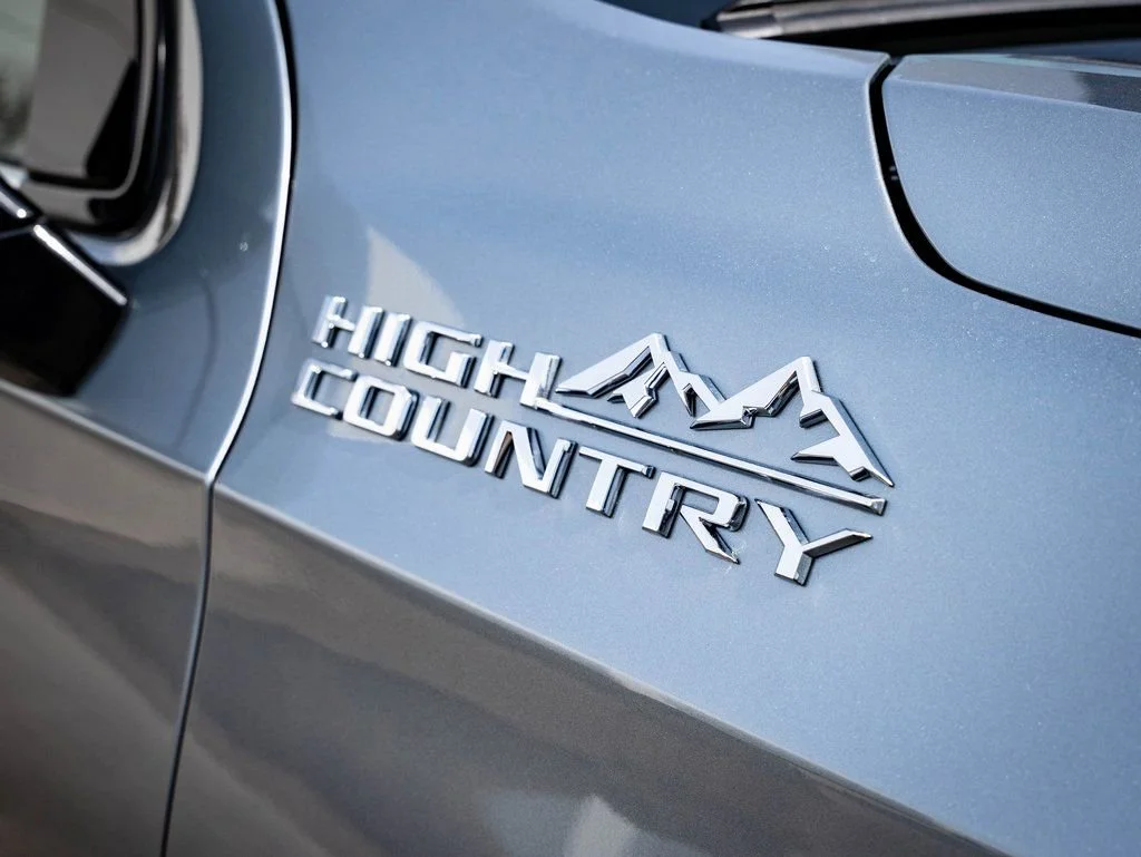 Used 2025 Sterling Gray Metallic Chevrolet High Country image 9